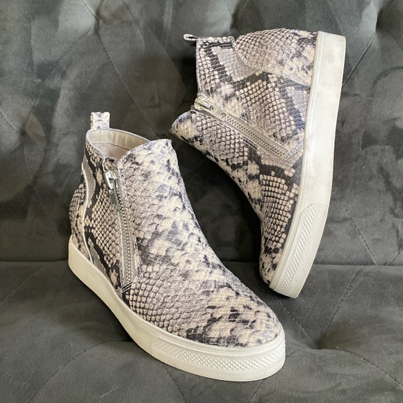 Steve Madden Wedge Snakeskin Sneaker Boot - Picture 1 of 10